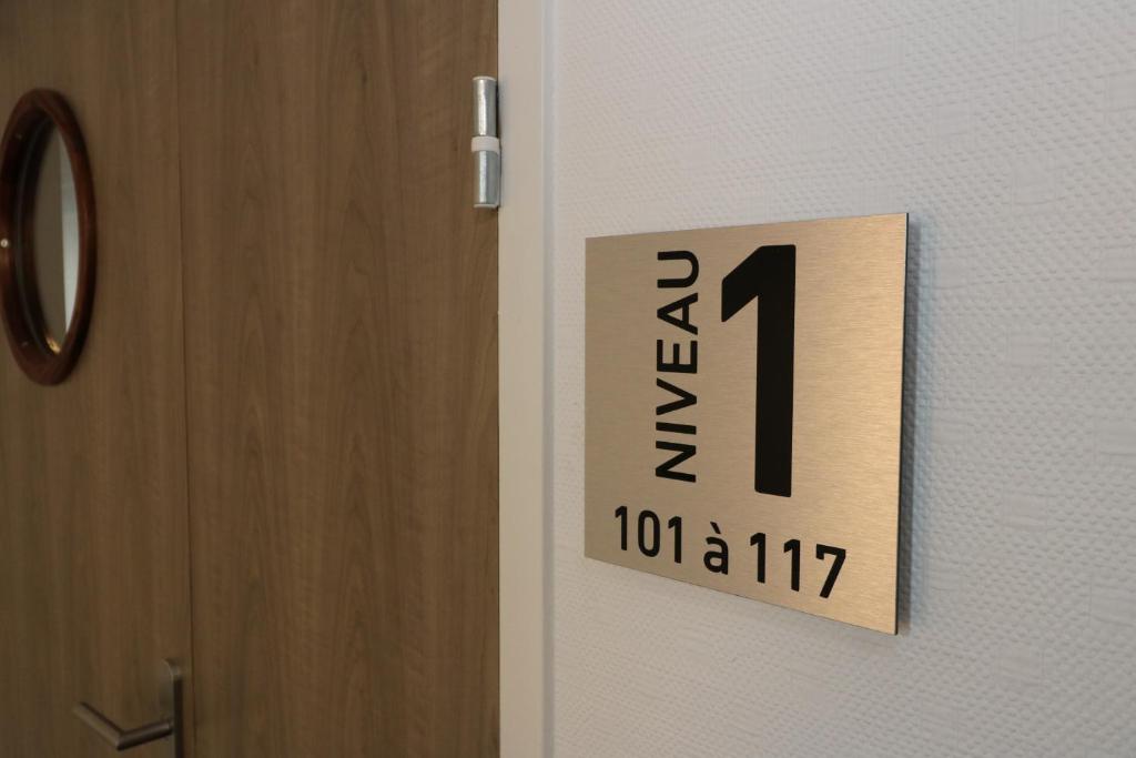 Certifikát, hodnocení, plakát nebo jiný dokument vystavený v ubytování Hotel Arena Toulouse