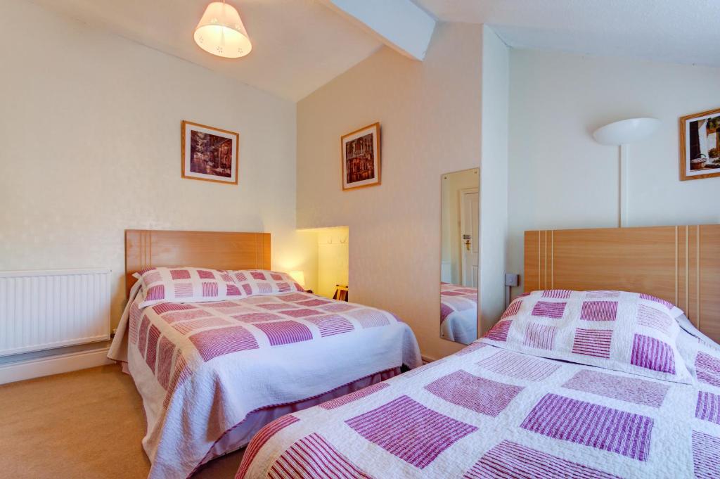 Dolphin Guesthouse 6