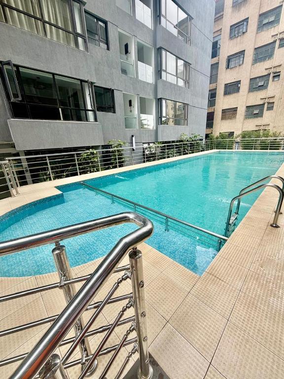 supreme luxury living apartment with swimming pool,well equipped gym ...