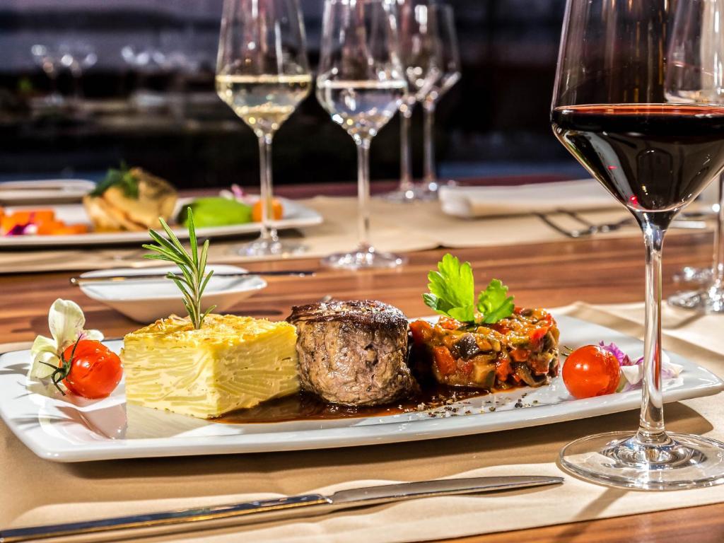 Essen im Hotel oder in der Nähe