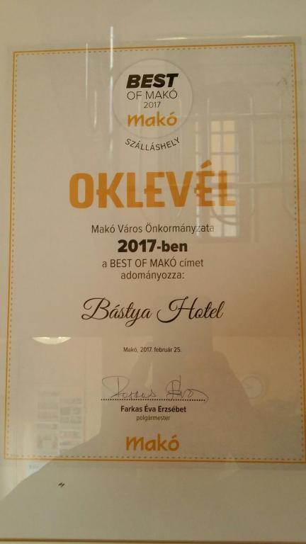 Certifikát, ocenenie alebo iný dokument vystavený v ubytovaní Bástya Hotel
