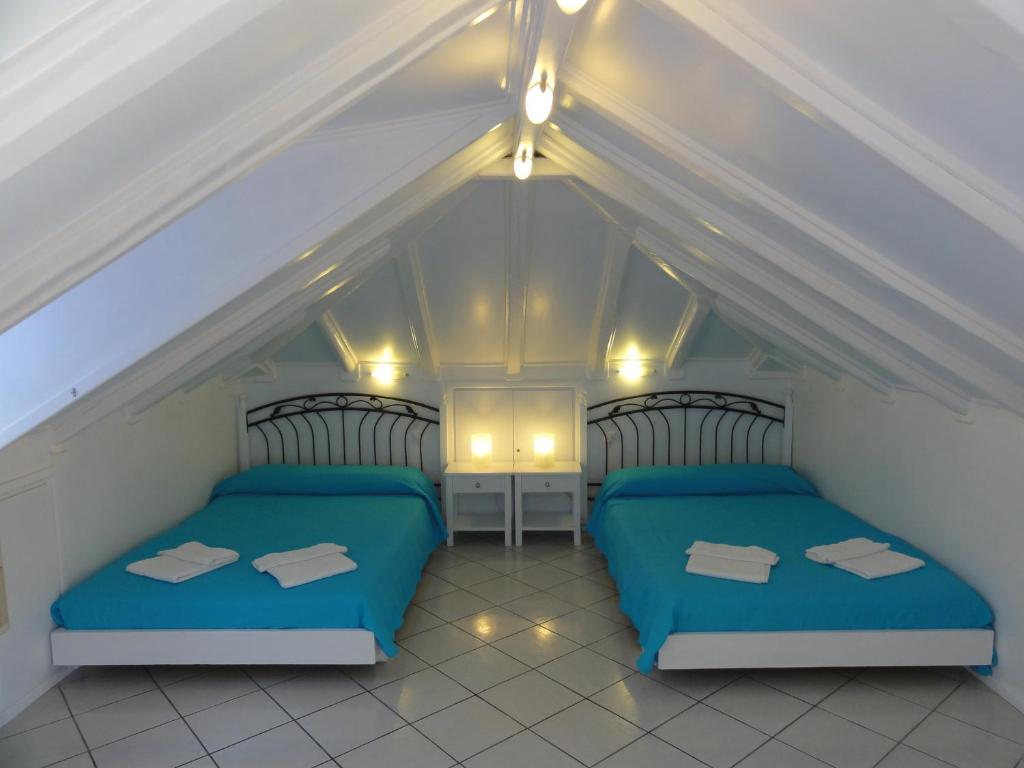 Botsis Guest House - 11