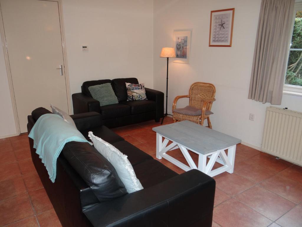 De Wentehoeve - Three-Bedroom Villa