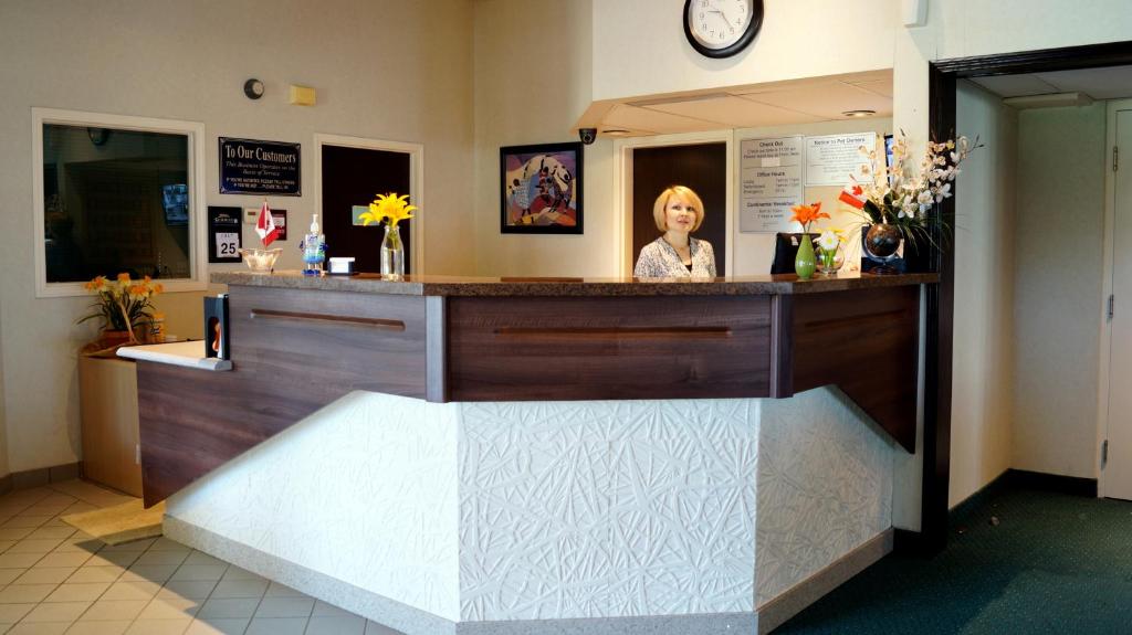 Vstupní hala nebo recepce v ubytování Bay Hill Inns & Suites