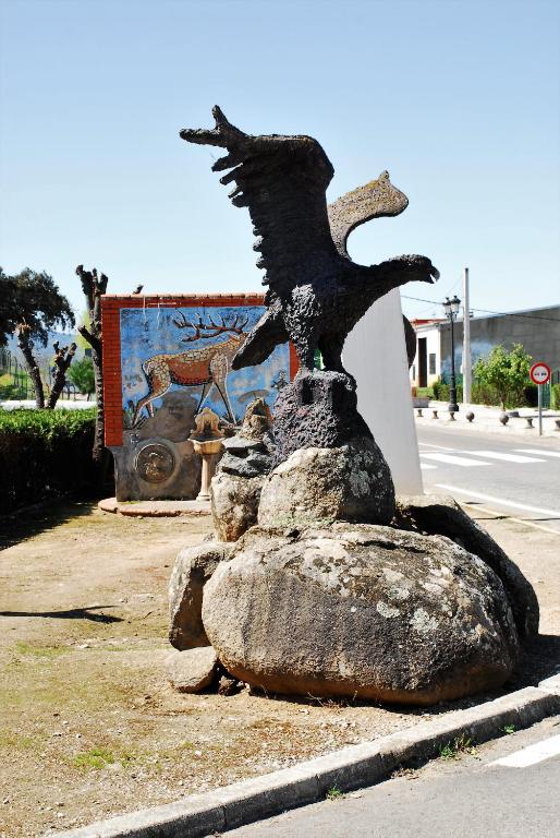 A local landmark close to a vendégházakat