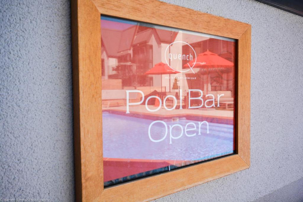 Carnmore Chateau Marlborough - Resim 25