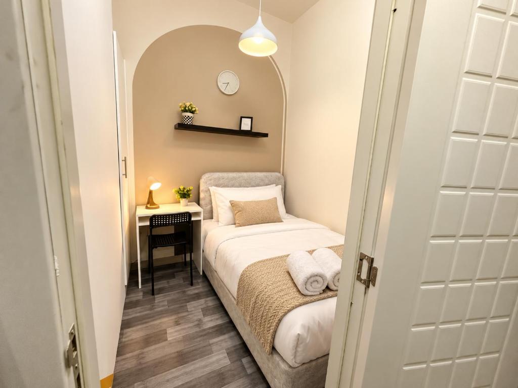 Magnificent Room In Barsha Heights Near ICM Metro, Dubai (updated ...