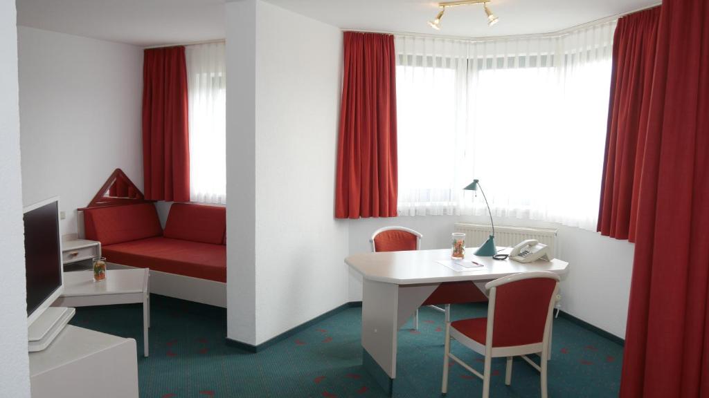 Hessen Hotelpark Hohenroda - Economy Tweepersoonskamer Met 2 Aparte Bedden