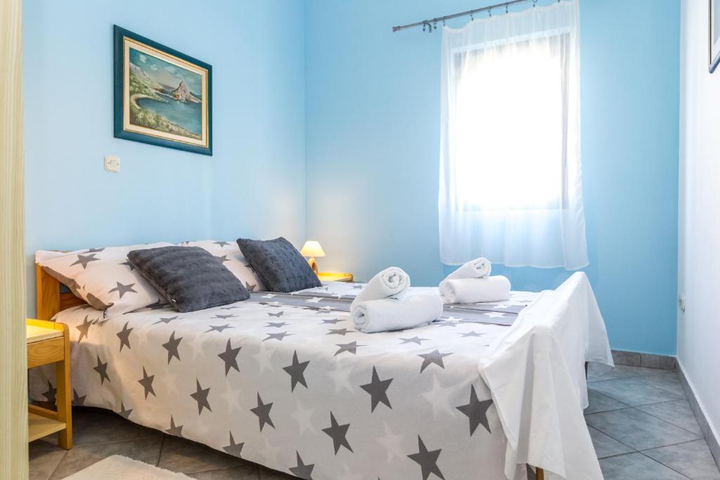 Pool Apartments Julia - 9