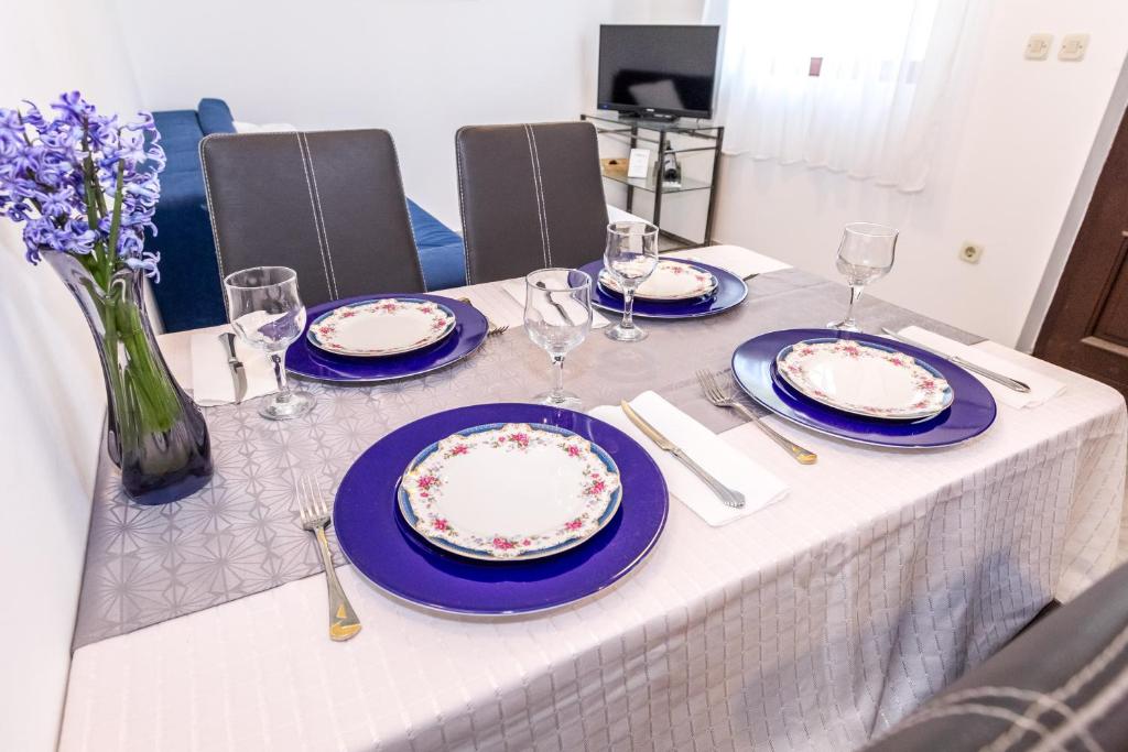 Pool Apartments Julia - 4