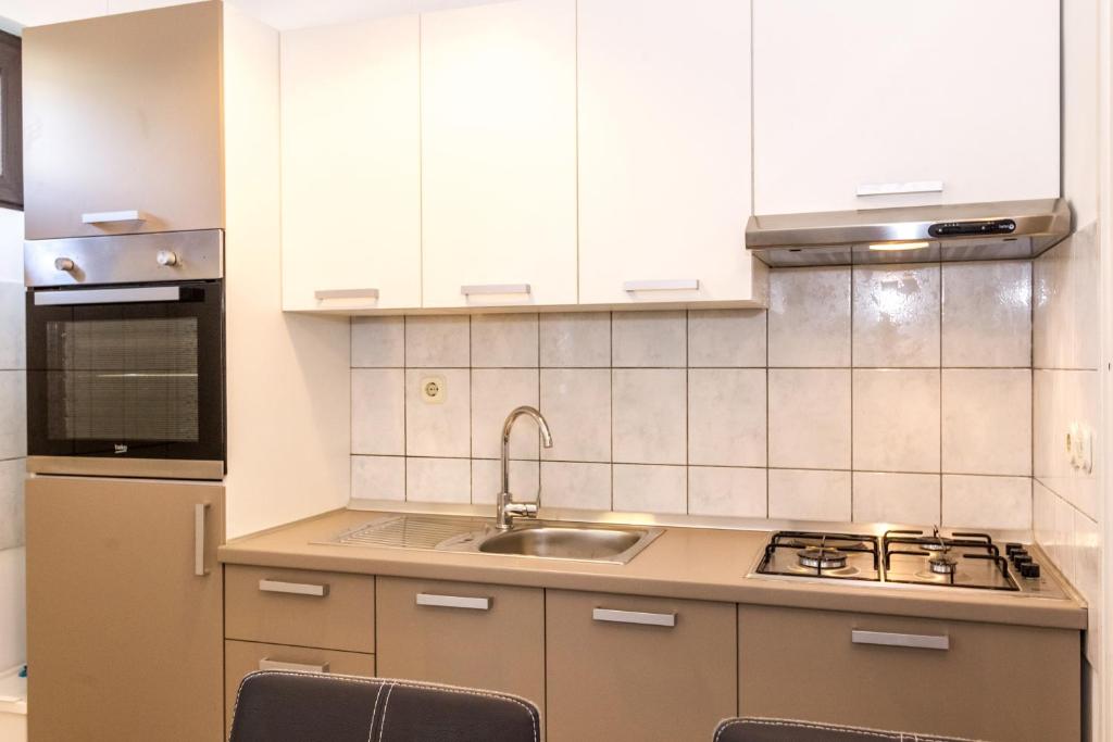 Pool Apartments Julia - 6