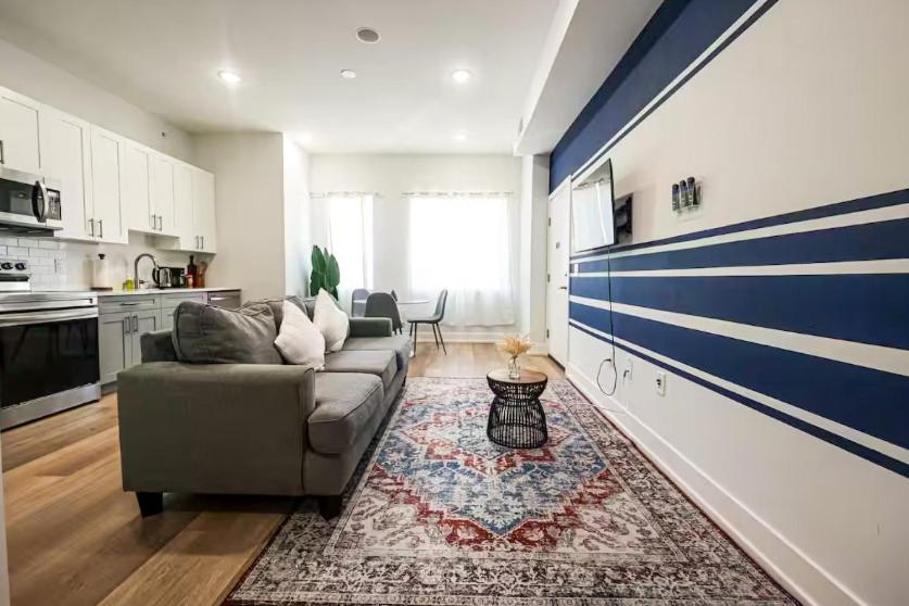 2BR Near Temple Sleeps 4 WD Rooftop, Philadelphia (updated prices 2027)