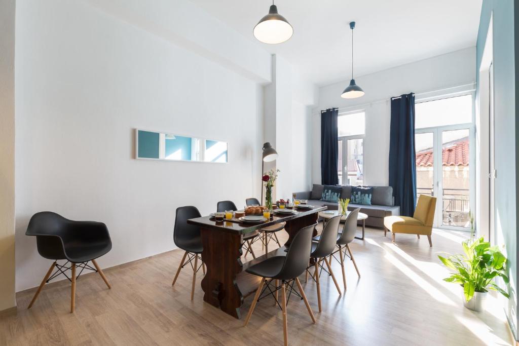 Posezení v ubytování Boutique Central Apartments Acropolis View