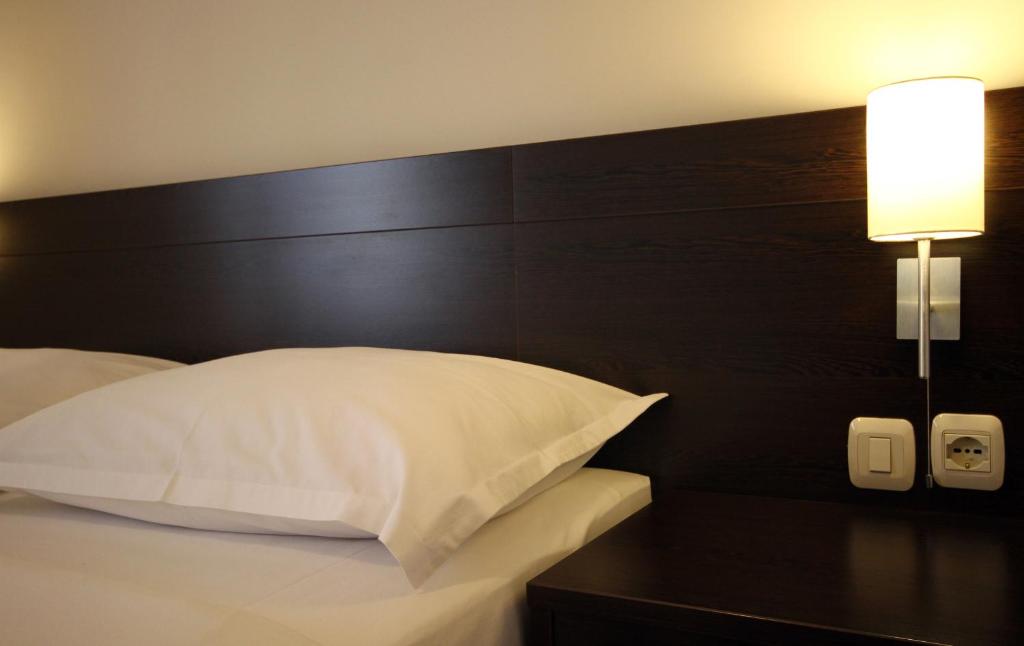 Lucic Rooms & Suites - 4