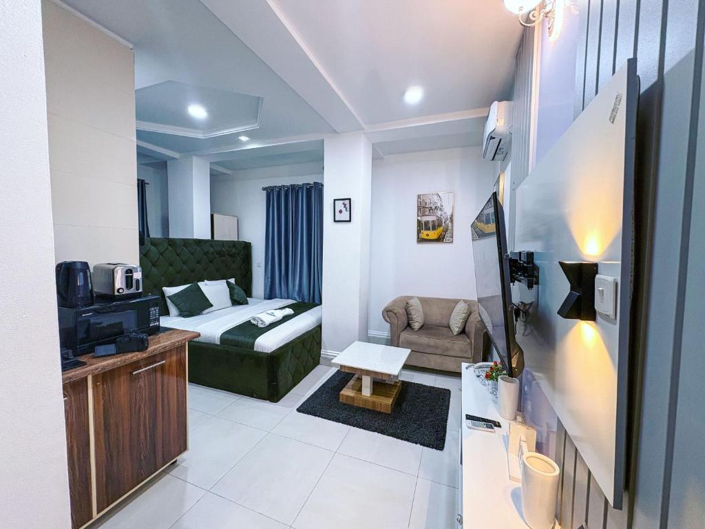 The Panache Luxury Apartment - 