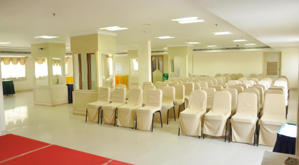 Posezení v ubytování Nayagara Hotel