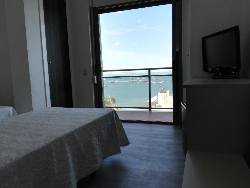Hotel Ribera - Habitación Triple Con Vistas Al Mar