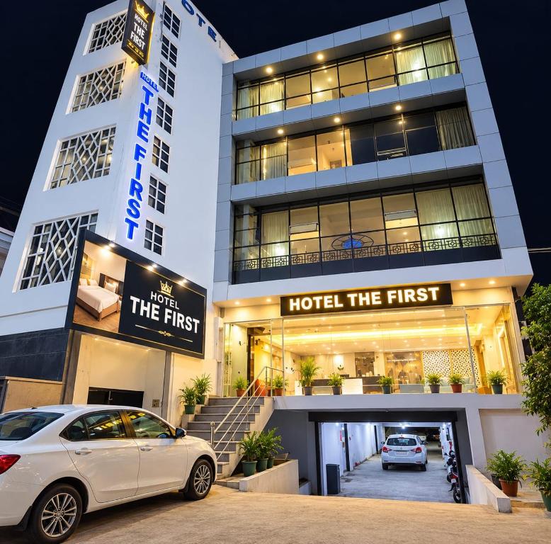 Mehra Score Hotel The First, Agra (updated prices 2027)