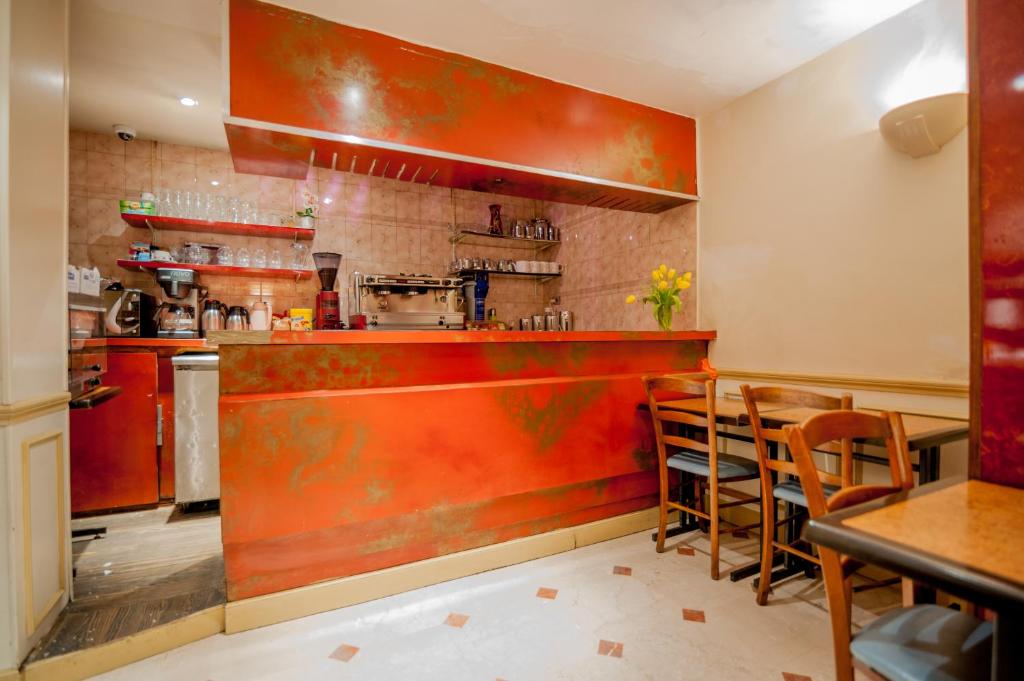 Hotel Leonard De Vinci 75011 - Resim 27