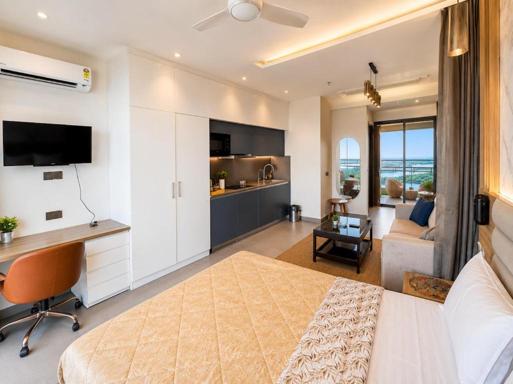 Luxury Skyline Studio Bird Sanctuary Lake View, Nueva Delhi (precios ...