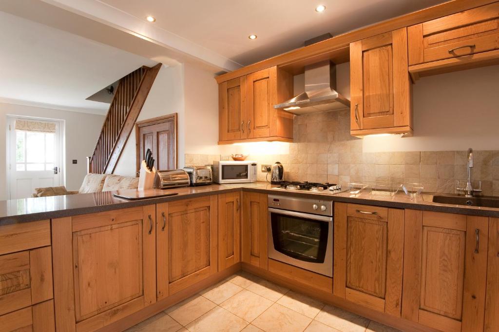 Green Acres Cottages - 