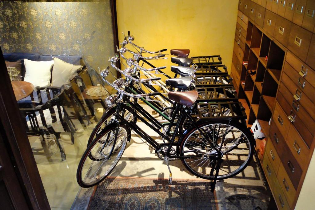 Jízda na kole v ubytování Old Capital Bike Inn - SHA Certified nebo okolí