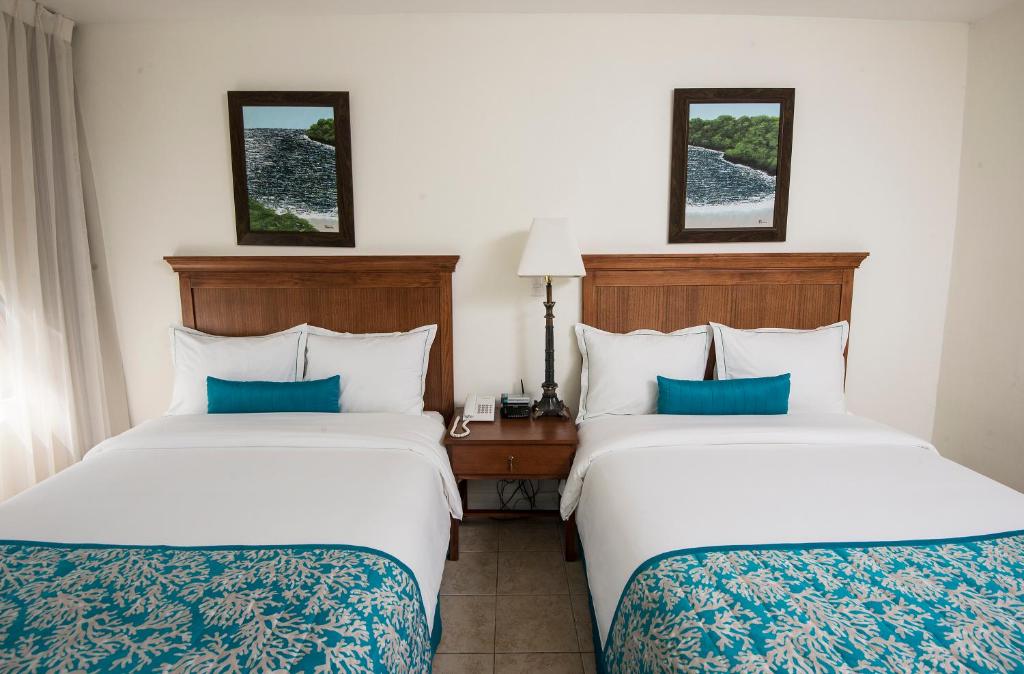 Hotel Punta Leona photo