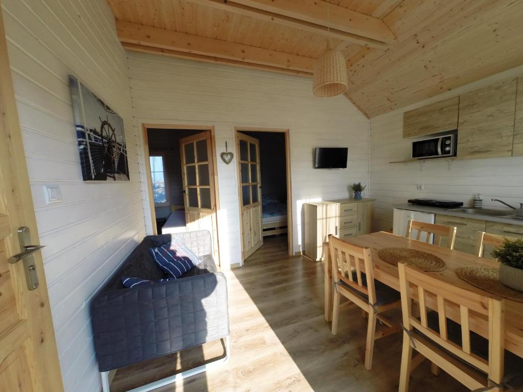 Kuchnia lub aneks kuchenny w obiekcie By The Sea Lodges