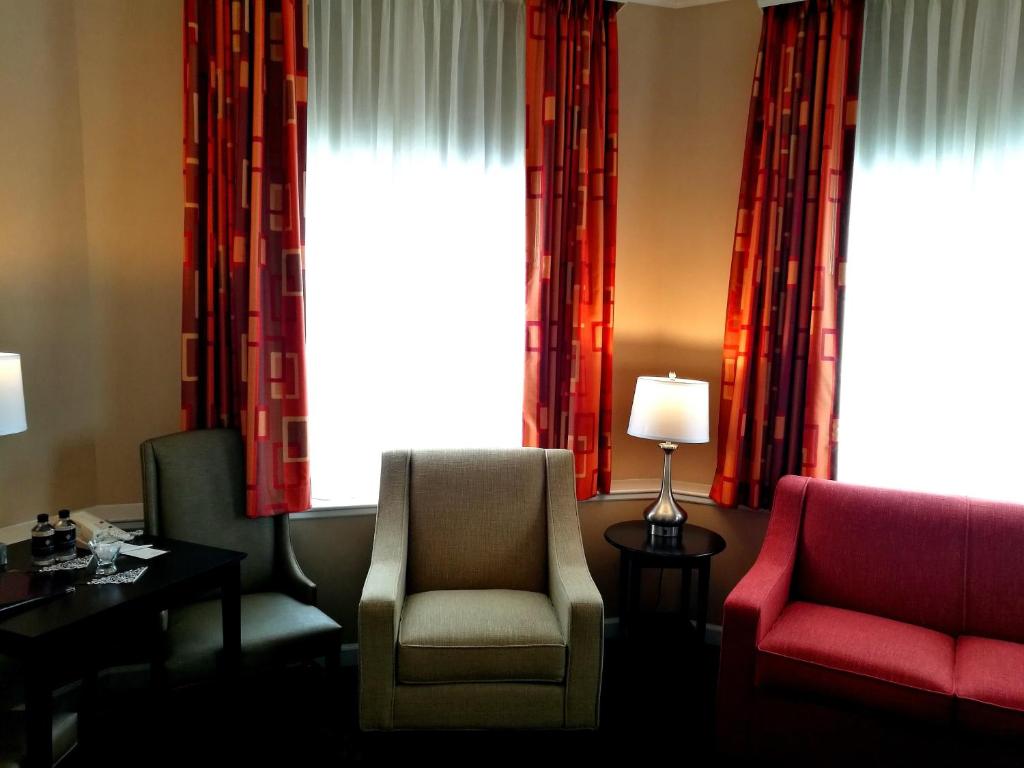 Posezení v ubytování The Wilshire Grand Hotel