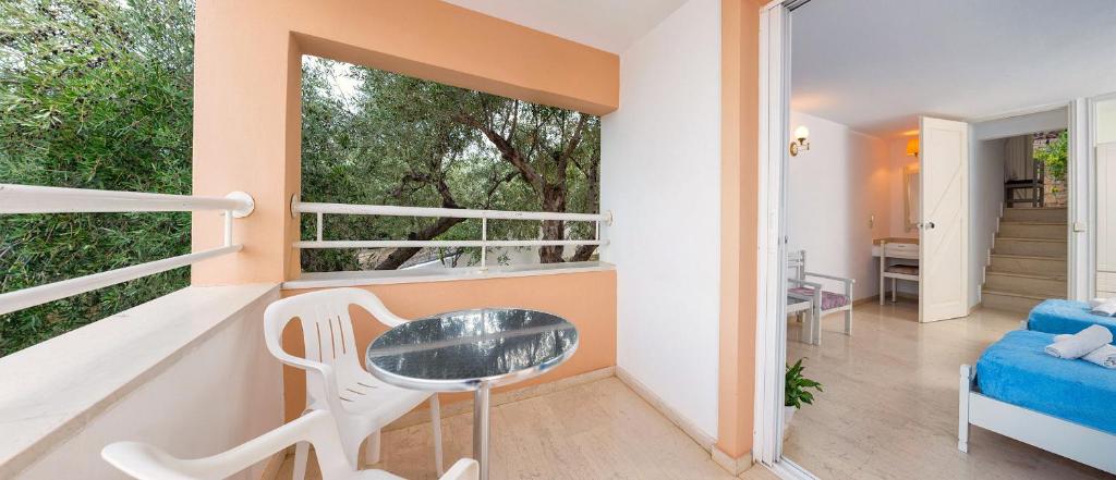 Primavera Paradise Apartments - 9