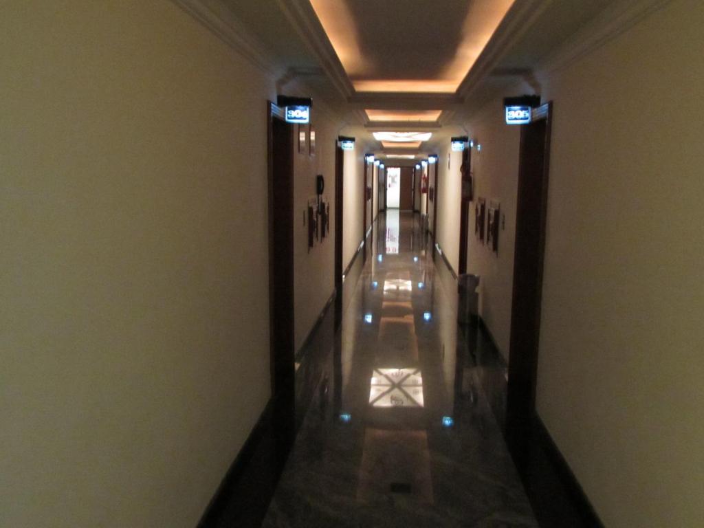  Pleasant Place Hotel