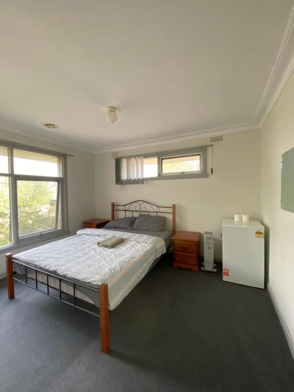 A lovely Private Room in Clayton, Clayton North (updated prices 2027)