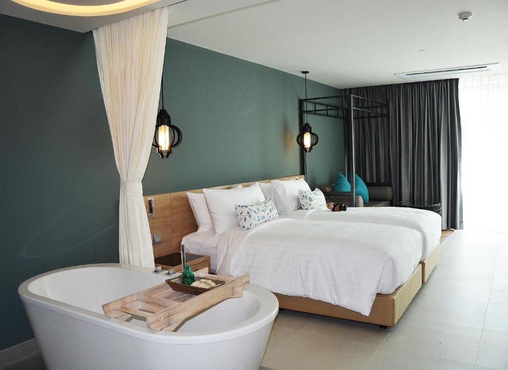 Fusion Suites Phuket Patong - Resim 17