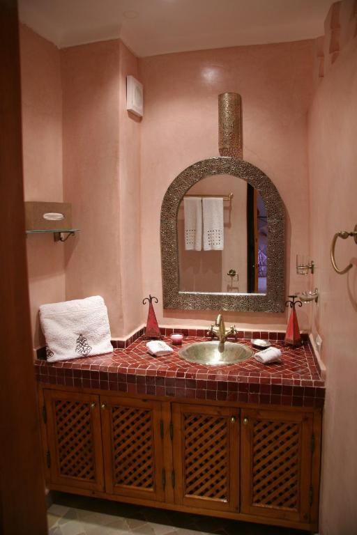 Koupelna v ubytování Riad Couleurs du Sud
