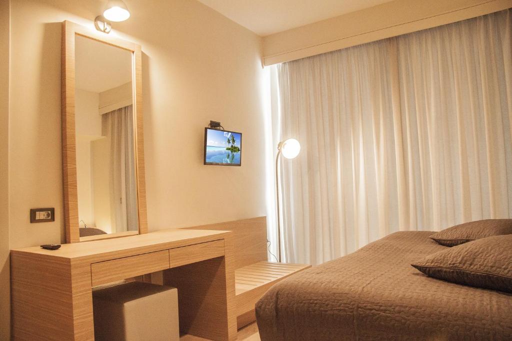 Hotel Christina - 13