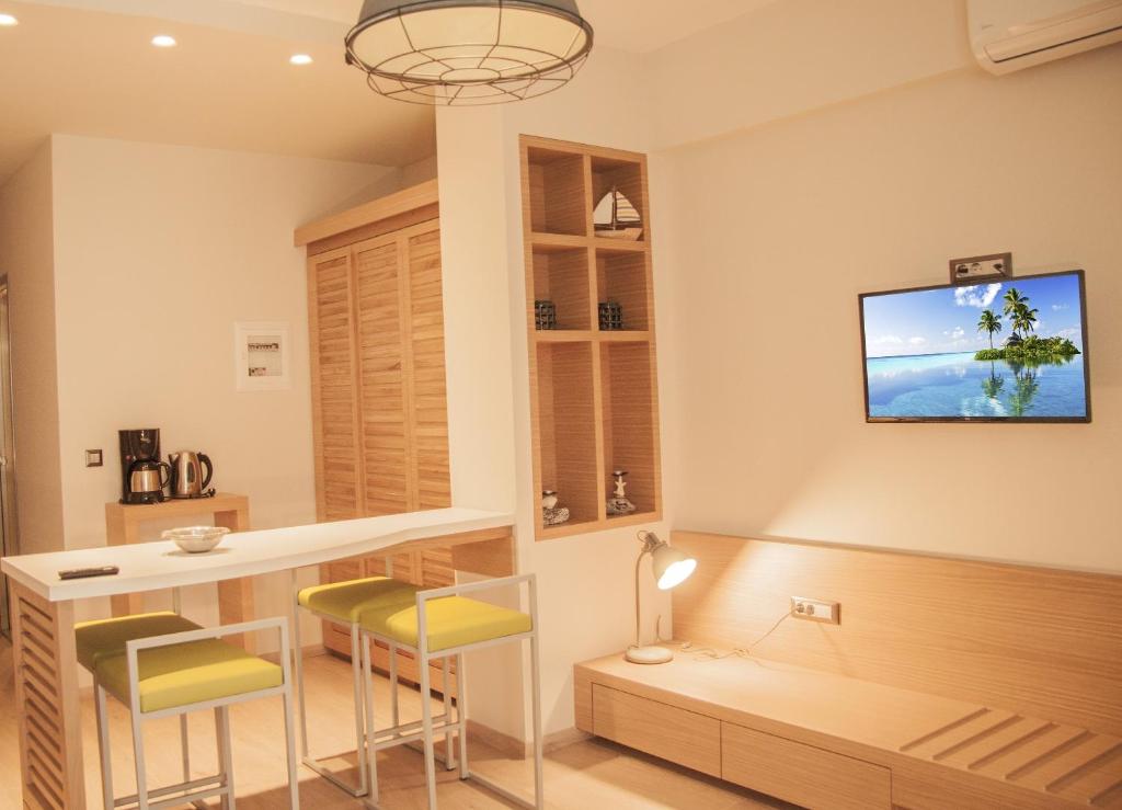 Hotel Christina - 10