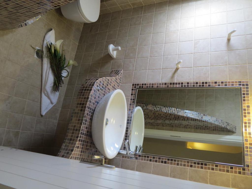 Villa Manos Hotel - 10