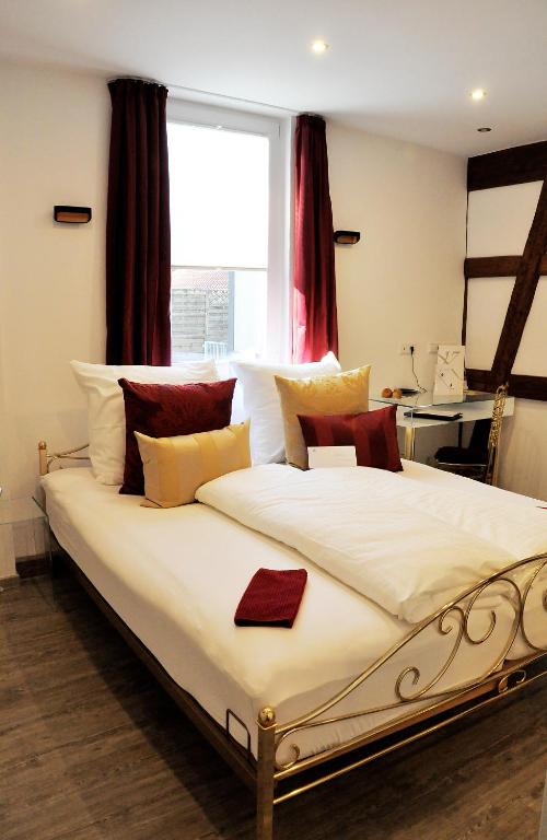 Hotel Restaurant Krehl's Linde - Resim 38