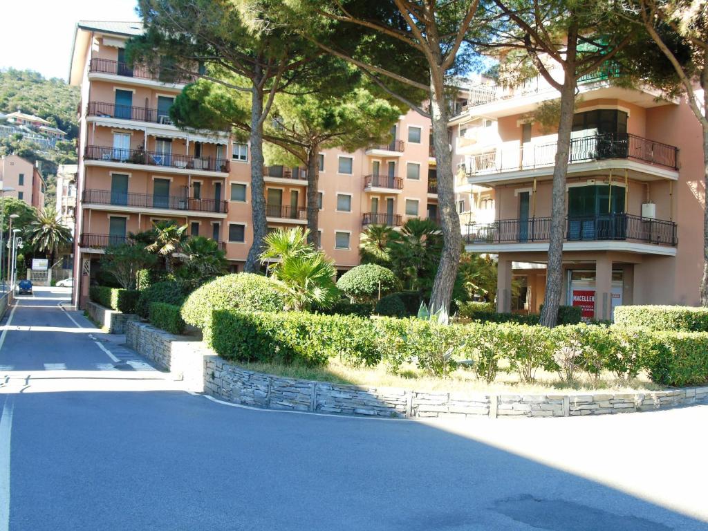 The building in which Az apartmant is located