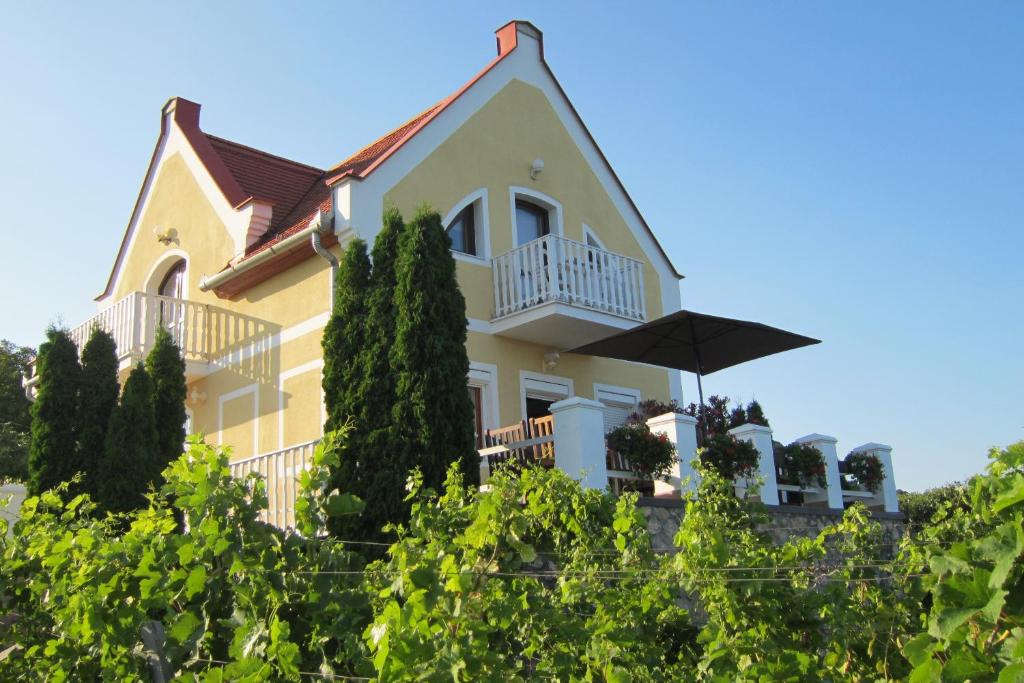 Gallery image of Villa Brizo in Balatongyörök