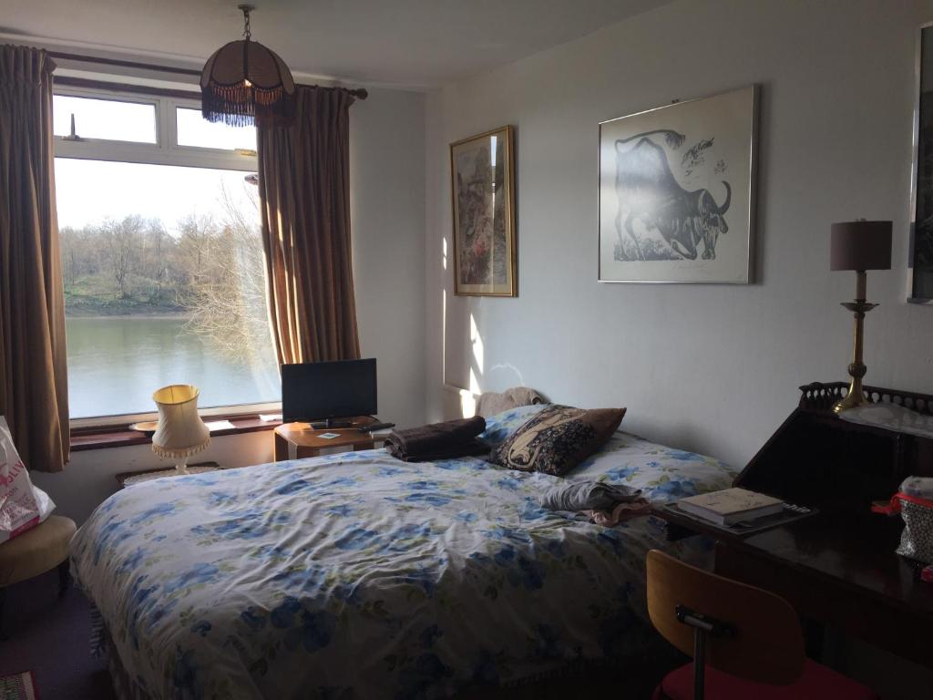 Chiswick Riviera با پارکینگ رایگان