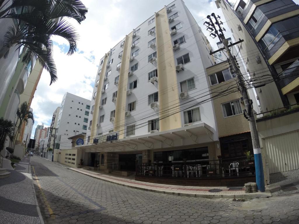  Mar Hotel