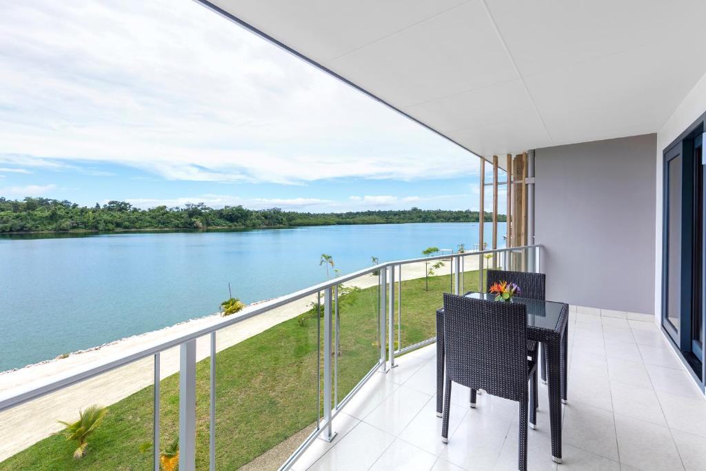 Ramada Resort by Wyndham Port Vila - Lagoon Suite