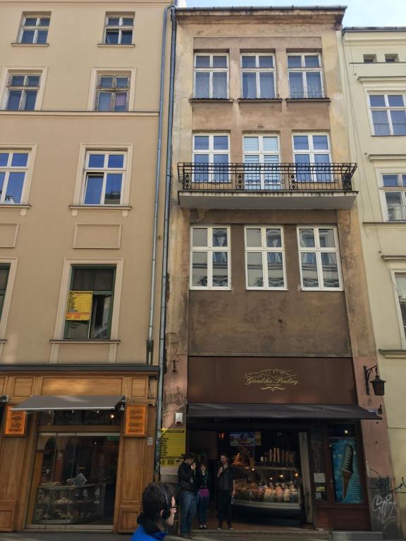 Budova, v ktorej sa apartmán nachádza