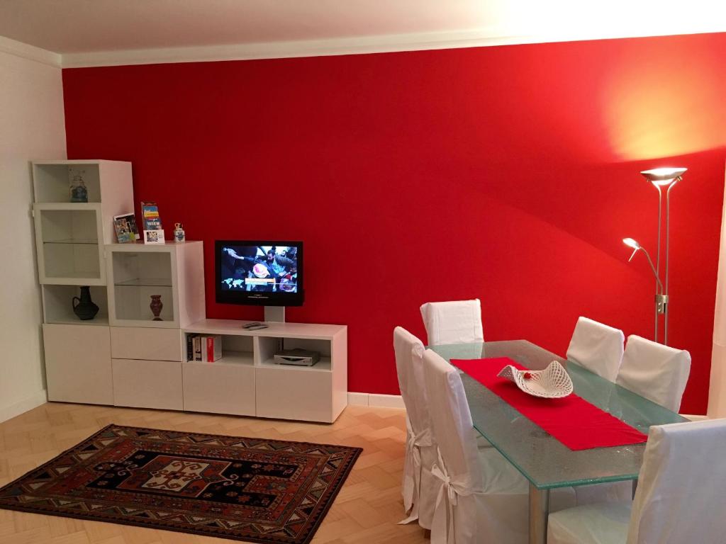 Televízia a/alebo spoločenská miestnosť v ubytovaní Apartment Philadelphia Vienna