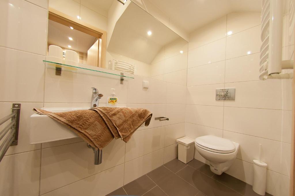Koupelna v ubytování Apartamenty Przy Świerku