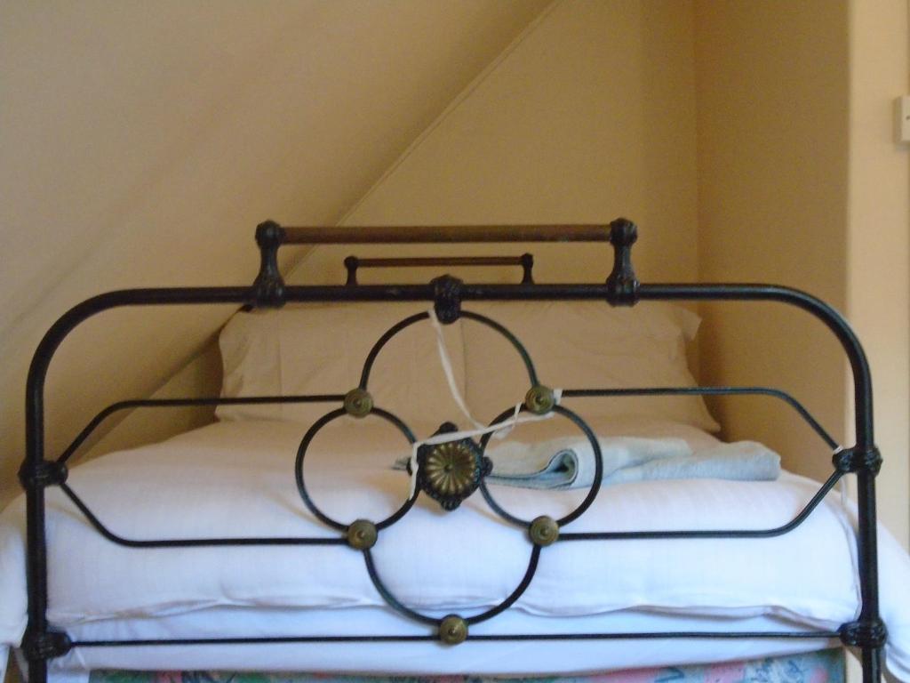 Postel nebo postele na pokoji v ubytování Ballynona House