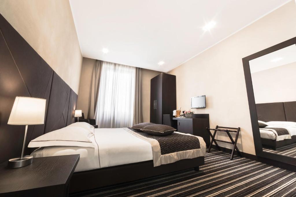 Hotel Principe Di Torino - Resim 11