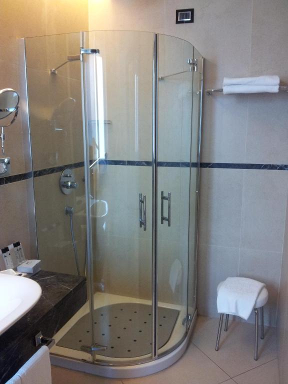 Koupelna v ubytování Hotel Excelsior
