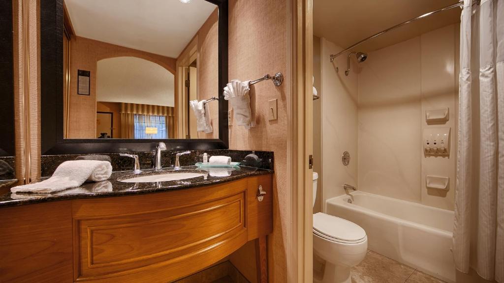 Best Western Plus Las Brisas Hotel - Room King Con Sofá Cama - No Fumadores
